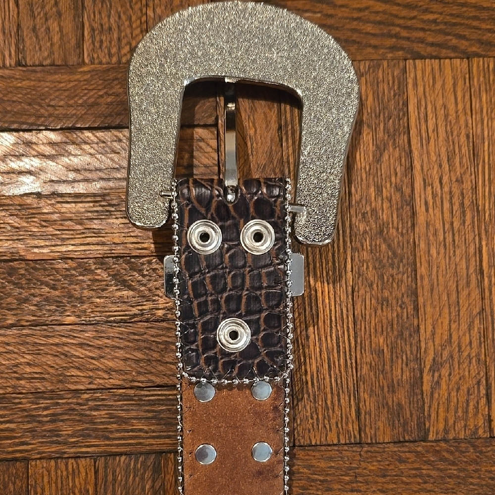 Western Rhinestone & Leather Belt - Picture 13 of 16